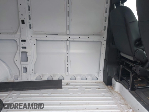 2025 Ram ProMaster Cargo Tradesman with VIN 3C6LRVVG2SE513404, listed as a IAAI auction lot 41948626 with 7,553 mi miles and . Bid and sale history available at carsss.com. Image 8.