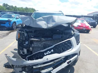 2023 Kia Telluride SX X-Pro with VIN 5XYP5DGC0PG370652, listed as a IAAI auction lot 42226690 with 30,669 mi miles and . Bid and sale history available at DreamBid. Image 11.