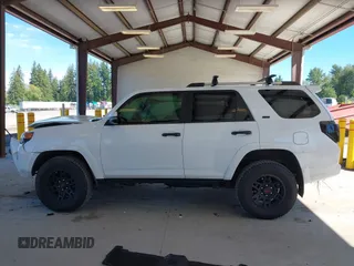 2019 Toyota 4Runner SR5 с VIN JTEBU5JR0K5630450, выставлен на аукционе IAAI как лот 42386961 с пробегом 104 733 миль миль и . История ставок и продаж доступна на DreamBid. Изображение 15.