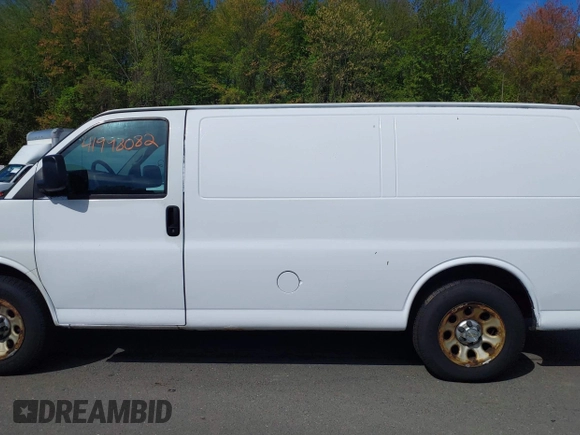 2012 Chevrolet Express Cargo with VIN 1GCSGAFX1C1179128, listed as a IAAI auction lot 41998082 with 238,288 mi miles and . Bid and sale history available at DreamBid. Image 14.