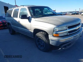 2000 Chevrolet Suburban LT with VIN 3GNFK16T6YG196374, listed as a IAAI auction lot 41820977 with 155,242 mi miles. Bid and sale history available at carsss.com. Image 1.