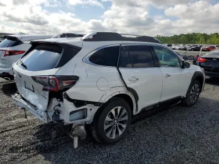 2025 Subaru Outback Touring XT with VIN 4S4BTGPD9S3176558, listed as a Copart auction lot 52395815 with 460 mi miles and Salvage title. Bid and sale history available at DreamBid. Image 3.