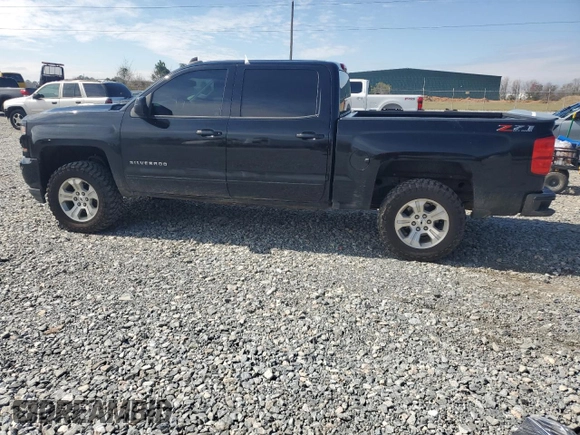 2018 Chevrolet Silverado 1500 LT with VIN 3GCUKREC3JG425552, listed as a Copart auction lot 46662535 with 122,469 mi miles and Salvage Title. Bid and sale history available at carsss.com. Image 2.