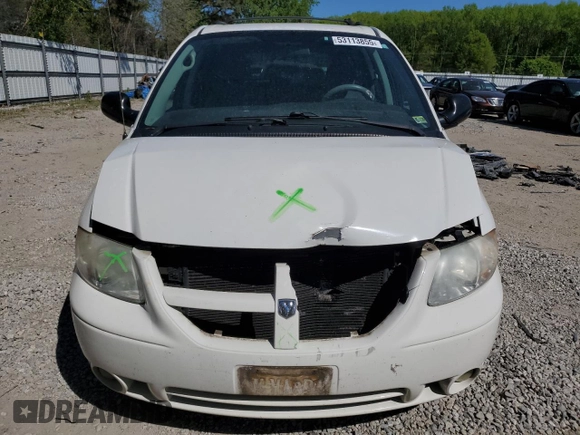 2005 Dodge Caravan SXT with VIN 2D4GP44L55R331470, listed as a Copart auction lot 53113855 with 98,398 mi miles and Salvage title. Bid and sale history available at DreamBid. Image 5.