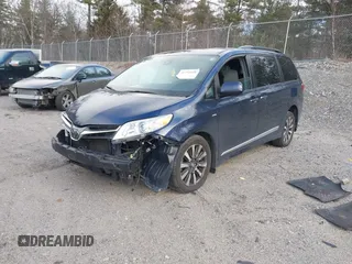 2018 Toyota Sienna XLE with VIN 5TDDZ3DC0JS204454, listed as a IAAI auction lot 41256608 with 153,543 mi miles. Bid and sale history available at carsss.com. Image 18.
