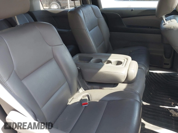 2014 Honda Odyssey EX-L with VIN 5FNRL5H68EB102286, listed as a IAAI auction lot 42148323 with 160,446 mi miles and . Bid and sale history available at carsss.com. Image 8.