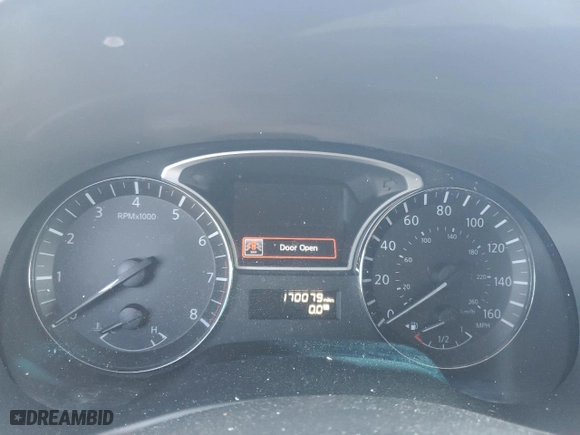 2013 Nissan Pathfinder SV with VIN 5N1AR2MN4DC673496, listed as a Copart auction lot 45106505 with 170,079 mi miles and Clean Title. Bid and sale history available at carsss.com. Image 9.