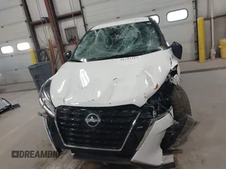 2022 Nissan Kicks S with VIN 3N1CP5BV1NL506724, listed as a IAAI auction lot 41757513 with 44,269 mi miles. Bid and sale history available at carsss.com. Image 12.