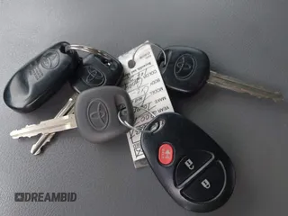 2007 Toyota Tundra Limited z VIN 5TBEV58197S459237, wystawiony jako IAAI lot #41852184 z przebiegiem 339 929 mil mil oraz . Historia ofert i sprzedaży dostępna na DreamBid. Obrazek 11.