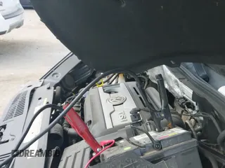 2015 Volkswagen Tiguan S с VIN WVGAV7AX0FW592821, выставлен на аукционе IAAI как лот 43377932 с пробегом 124 759 миль миль и . История ставок и продаж доступна на DreamBid. Изображение 19.