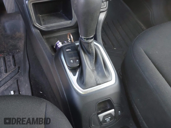 2018 Jeep Renegade Altitude with VIN ZACCJABB0JPJ58037, listed as a IAAI auction lot 42248473 with 99,462 mi miles and . Bid and sale history available at DreamBid. Image 11.