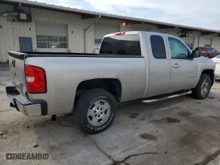 2008 Chevrolet Silverado 1500 Work Truck with VIN 1GCEC19X88Z181004, listed as a Copart auction lot 47634385 with 183,953 mi miles and Clean Title. Bid and sale history available at carsss.com. Image 3.
