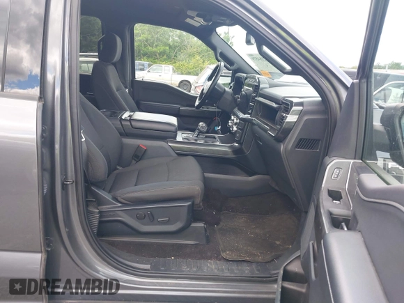2022 Ford F-150 XL with VIN 1FTFW1E59NKD16981, listed as a IAAI auction lot 42184579 with 89,671 mi miles. Bid and sale history available at carsss.com. Image 5.