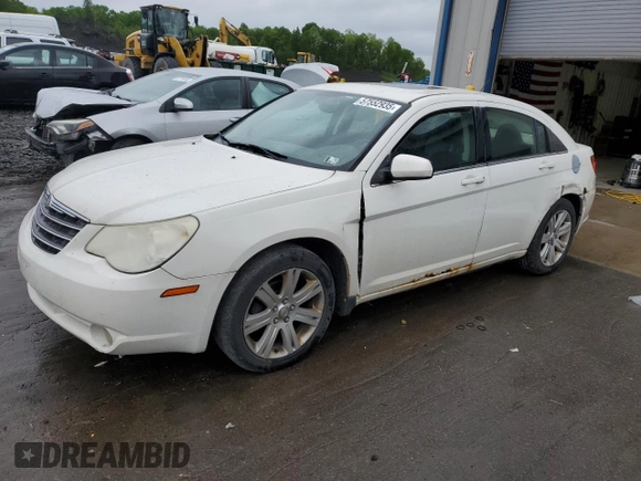 2010 Chrysler Sebring Limited z VIN 1C3CC5FV8AN110632, wystawiony jako Copart lot #57552935 z przebiegiem 208 241 mil mil oraz Szkody całkowita. Historia ofert i sprzedaży dostępna na DreamBid. Obrazek 1.