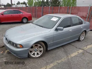 2003 BMW 5 Series 525iA with VIN WBADT43463G024729, listed as a IAAI auction lot 42032836 with 1 mi miles. Bid and sale history available at carsss.com. Image 2.
