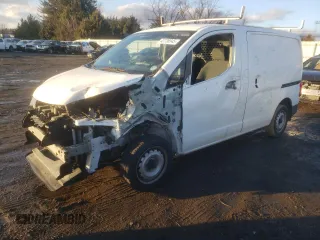 2017 Nissan NV200 S z VIN 3N6CM0KN5HK721359, wystawiony jako Copart lot #43736545 z przebiegiem 116 118 mil mil oraz Szkoda całkowita • Salvage title. Historia ofert i sprzedaży dostępna na DreamBid. Obrazek 1.