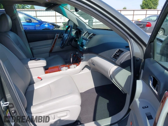 2012 Toyota Highlander Limited with VIN 5TDYK3EH8CS061076, listed as a IAAI auction lot 42499863 with 168,086 mi miles and . Bid and sale history available at DreamBid. Image 5.