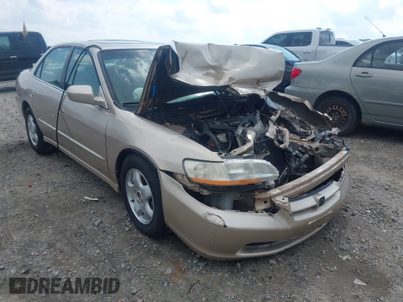 2000 Honda Accord EX z VIN 1HGCG1653YA030361, wystawiony jako IAAI lot #42268744 z przebiegiem 53 809 mil mil oraz . Historia ofert i sprzedaży dostępna na DreamBid. Obrazek 1.