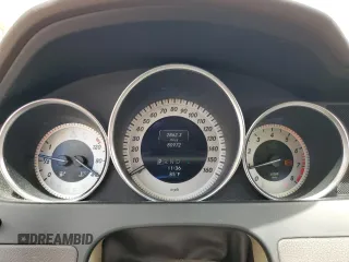 2013 Mercedes-Benz C 250 z VIN WDDGJ4HB8DG031492, wystawiony jako Copart lot #56948645 z przebiegiem 80 972 mil mil oraz Szkoda całkowita • Salvage title. Historia ofert i sprzedaży dostępna na DreamBid. Obrazek 9.
