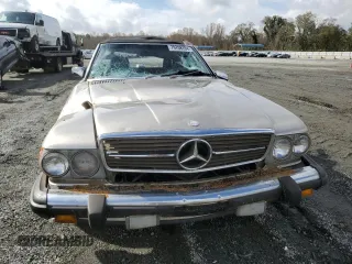 1986 Mercedes-Benz 560 SL with VIN WDBBA48D1GA040918, listed as a Copart auction lot 79708704 with 121,310 mi miles and Salvage Title. Bid and sale history available at DreamBid. Image 5.