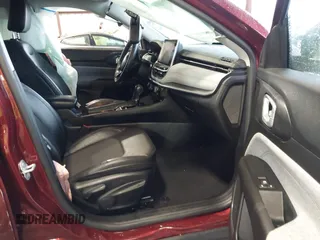 2022 Jeep Compass Latitude z VIN 3C4NJDBBXNT158865, wystawiony jako IAAI lot #41973643 z przebiegiem 11 209 mil mil oraz . Historia ofert i sprzedaży dostępna na DreamBid. Obrazek 5.