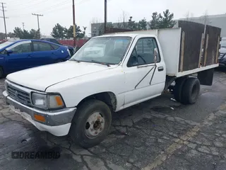 1989 Toyota Pickup with VIN JT4VN82N5K5001276, listed as a IAAI auction lot 41505552 with 196,949 mi miles and . Bid and sale history available at DreamBid. Image 2.
