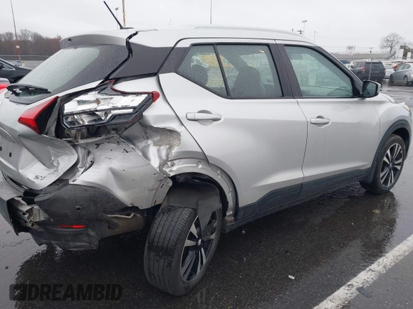 2020 Nissan Kicks SV z VIN 3N1CP5CV0LL547650, wystawiony jako IAAI lot #41868073 z przebiegiem 37 942 mil mil oraz . Historia ofert i sprzedaży dostępna na DreamBid. Obrazek 6.