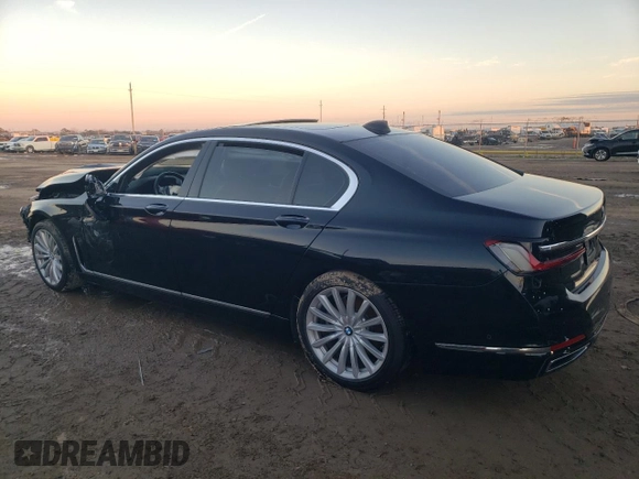2020 BMW 7 Series 740i with VIN WBA7T2C07LGL17103, listed as a Copart auction lot 88327695 with 0 mi miles and Salvage Title. Bid and sale history available at carsss.com. Image 2.