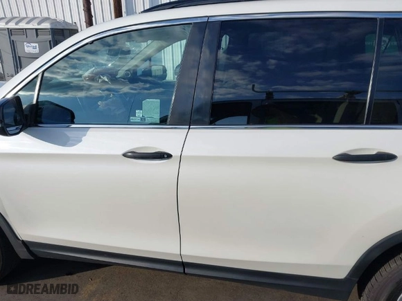 2019 Honda Pilot LX with VIN 5FNYF5H17KB016728, listed as a IAAI auction lot 41456972 with 70,846 mi miles. Bid and sale history available at carsss.com. Image 15.
