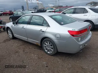 2011 Lincoln MKZ Hybrid with VIN 3LNDL2L32BR772184, listed as a IAAI auction lot 41925013 with 242,713 mi miles. Bid and sale history available at carsss.com. Image 3.