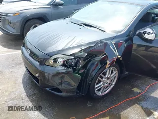 2009 Scion tC z VIN JTKDE167790276453, wystawiony jako IAAI lot #42169916 z przebiegiem 118 418 mil mil oraz . Historia ofert i sprzedaży dostępna na DreamBid. Obrazek 6.