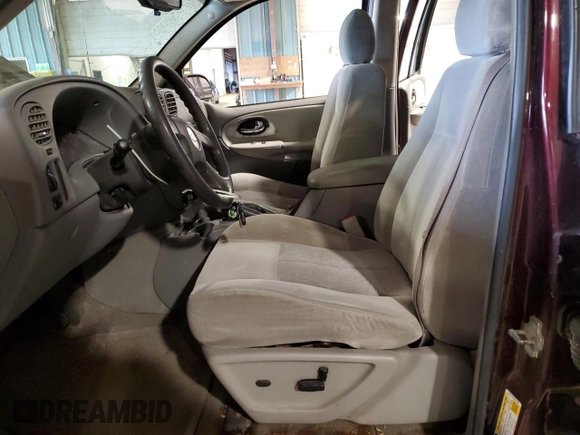2006 Chevrolet TrailBlazer LS with VIN 1GNDT13S562347369, listed as a Copart auction lot 61377934 with 173,345 mi miles and Non Repairable. Bid and sale history available at DreamBid. Image 7.
