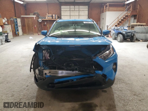 2019 Toyota RAV4 XLE with VIN JTMP1RFV3KJ013180, listed as a Copart auction lot 52888135 with 91,734 mi miles and Salvage Title. Bid and sale history available at carsss.com. Image 5.