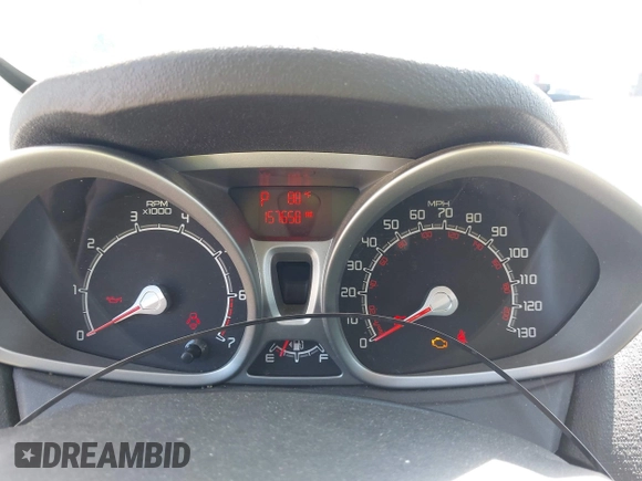 2011 Ford Fiesta SE z VIN 3FADP4BJXBM175601, wystawiony jako IAAI lot #42282031 z przebiegiem 157 658 mil mil oraz . Historia ofert i sprzedaży dostępna na DreamBid. Obrazek 7.