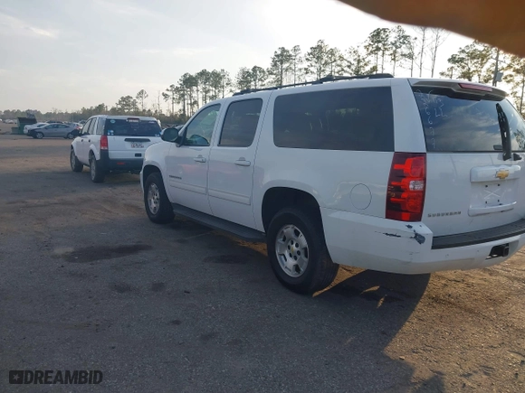 2012 Chevrolet Suburban LT with VIN 1GNSCJE06CR226677, listed as a IAAI auction lot 41403380 with 199,213 mi miles. Bid and sale history available at carsss.com. Image 3.