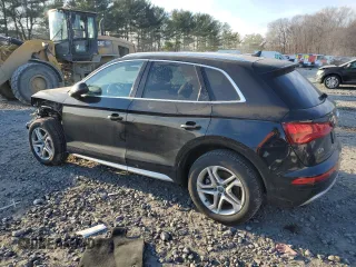 2019 Audi Q5 Premium with VIN WA1ANAFY1K2059956, listed as a Copart auction lot 88662605 with 45,356 mi miles and Salvage Title. Bid and sale history available at carsss.com. Image 2.