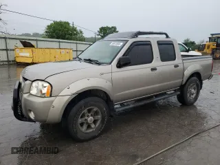 2004 Nissan Frontier XE z VIN 1N6ED27T44C414437, wystawiony jako Copart lot #55612695 z przebiegiem 141 617 mil mil oraz Szkoda całkowita • Salvage title. Historia ofert i sprzedaży dostępna na DreamBid. Obrazek 1.