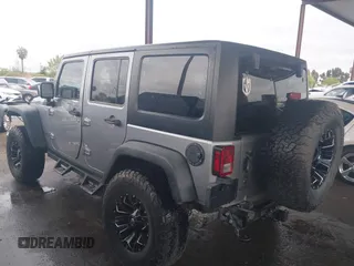 2018 Jeep Wrangler Unlimited Rubicon Recon с VIN 1C4BJWFG1JL851768, выставлен на аукционе IAAI как лот 41882130 с пробегом 42 714 миль миль и . История ставок и продаж доступна на DreamBid. Изображение 3.