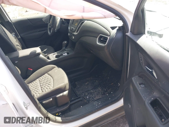 2020 Chevrolet Equinox LT with VIN 3GNAXKEV7LL262385, listed as a IAAI auction lot 41888039 with 53,558 mi miles. Bid and sale history available at carsss.com. Image 5.