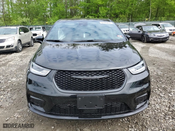 2023 Chrysler Pacifica Hybrid Limited with VIN 2C4RC1S77PR604580, listed as a Copart auction lot 55329464 with 2,497 mi miles and Salvage Title. Bid and sale history available at carsss.com. Image 5.