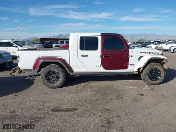 2022 Jeep Gladiator Mojave with VIN 1C6JJTEG6NL100383, listed as a IAAI auction lot 40712989 with 35,283 mi miles. Bid and sale history available at carsss.com. Image 13.