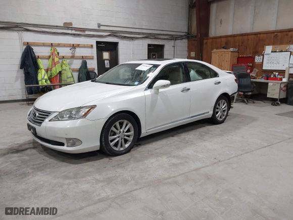 2011 Lexus ES 350 with VIN JTHBK1EG7B2462933, listed as a IAAI auction lot 42019839 with 168,335 mi miles. Bid and sale history available at carsss.com. Image 20.