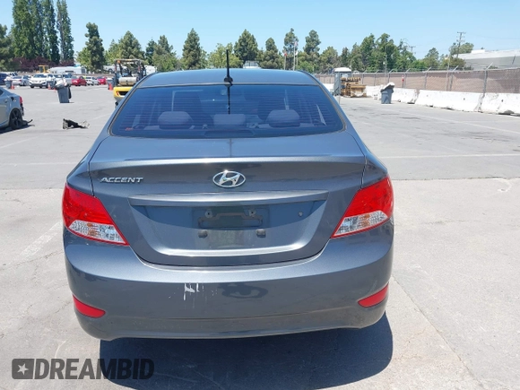 2013 Hyundai Accent GLS z VIN KMHCU4AE9DU427450, wystawiony jako IAAI lot #42415750 z przebiegiem 105 890 mil mil oraz . Historia ofert i sprzedaży dostępna na DreamBid. Obrazek 15.