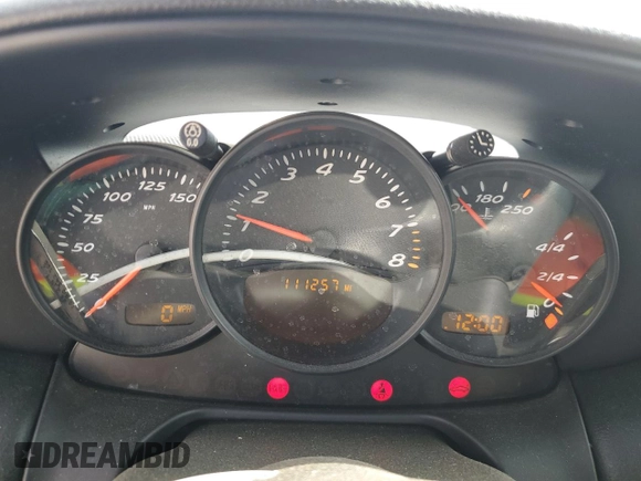 2002 Porsche Boxster z VIN WP0CA298X2U622776, wystawiony jako Copart lot #57521485 z przebiegiem 111 257 mil mil oraz Czysty tytuł • Clean title. Historia ofert i sprzedaży dostępna na DreamBid. Obrazek 9.