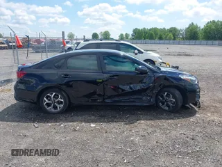 2021 Kia Forte LXS с VIN 3KPF24AD9ME264604, выставлен на аукционе IAAI как лот 42209307 с пробегом 95 934 миль миль и . История ставок и продаж доступна на DreamBid. Изображение 13.
