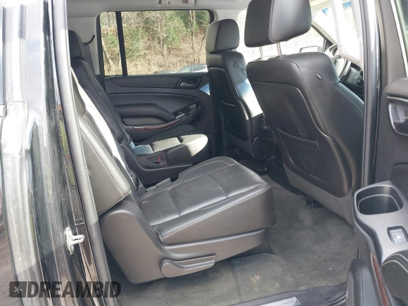 2015 GMC Yukon XL SLT with VIN 1GKS2HKC9FR159164, listed as a IAAI auction lot 41235420 with 136,730 mi miles. Bid and sale history available at carsss.com. Image 8.