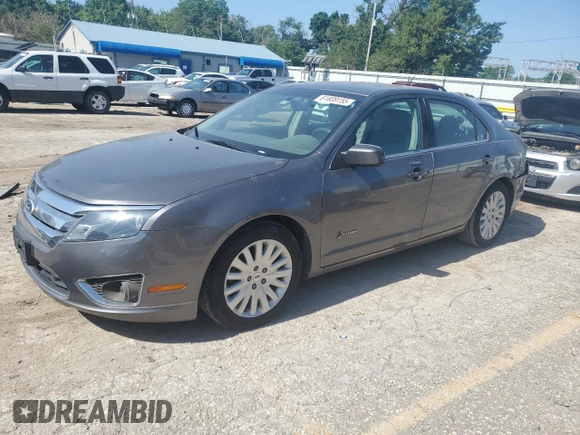 2010 Ford Fusion Hybrid with VIN 3FADP0L31AR416729, listed as a Copart auction lot 61809155 with 241,908 mi miles and Salvage title. Bid and sale history available at DreamBid. Image 1.