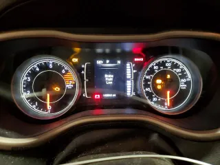 2017 Jeep Cherokee Latitude с VIN 1C4PJMCB8HW538079, выставлен на аукционе Copart как лот 52744675 с пробегом 143 844 миль миль и Списание • Salvage title. История ставок и продаж доступна на DreamBid. Изображение 9.