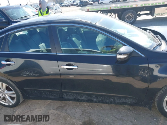2013 Nissan Altima SV with VIN 1N4BL3AP7DN470960, listed as a IAAI auction lot 41968524 with 118,263 mi miles and . Bid and sale history available at DreamBid. Image 14.
