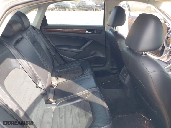 2012 Volkswagen Passat TDI SEL Premium with VIN 1VWCN7A31CC080506, listed as a IAAI auction lot 41792115 with 228,710 mi miles. Bid and sale history available at carsss.com. Image 8.